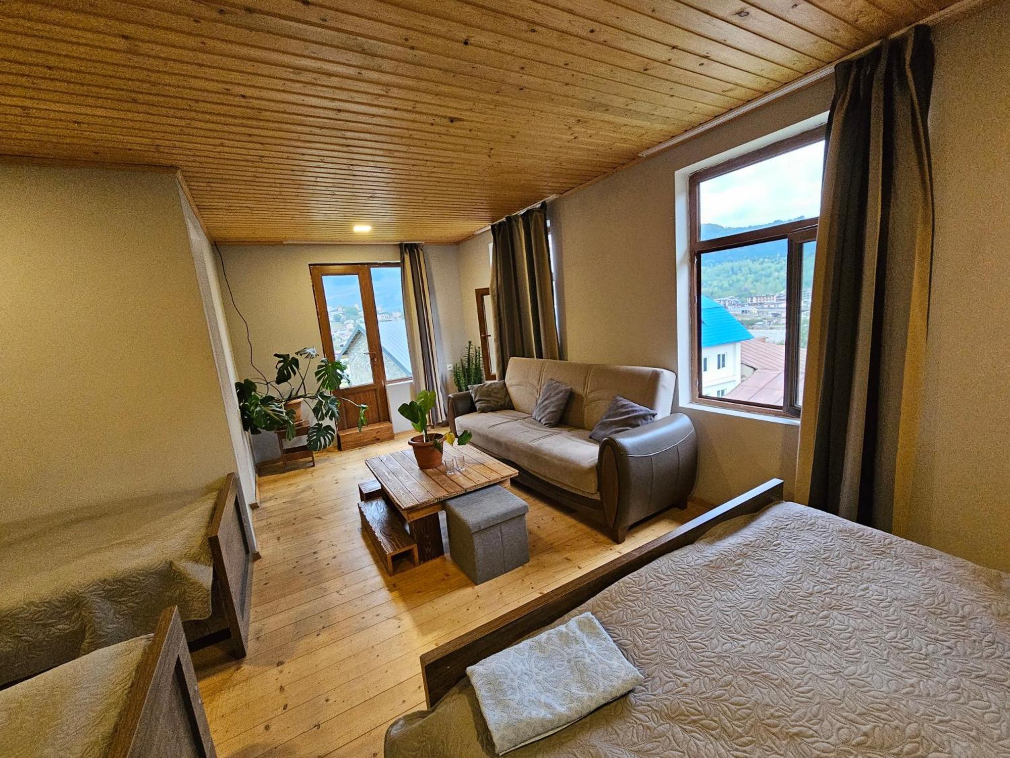 Guest House Goshtela Mestia Zewnętrze zdjęcie