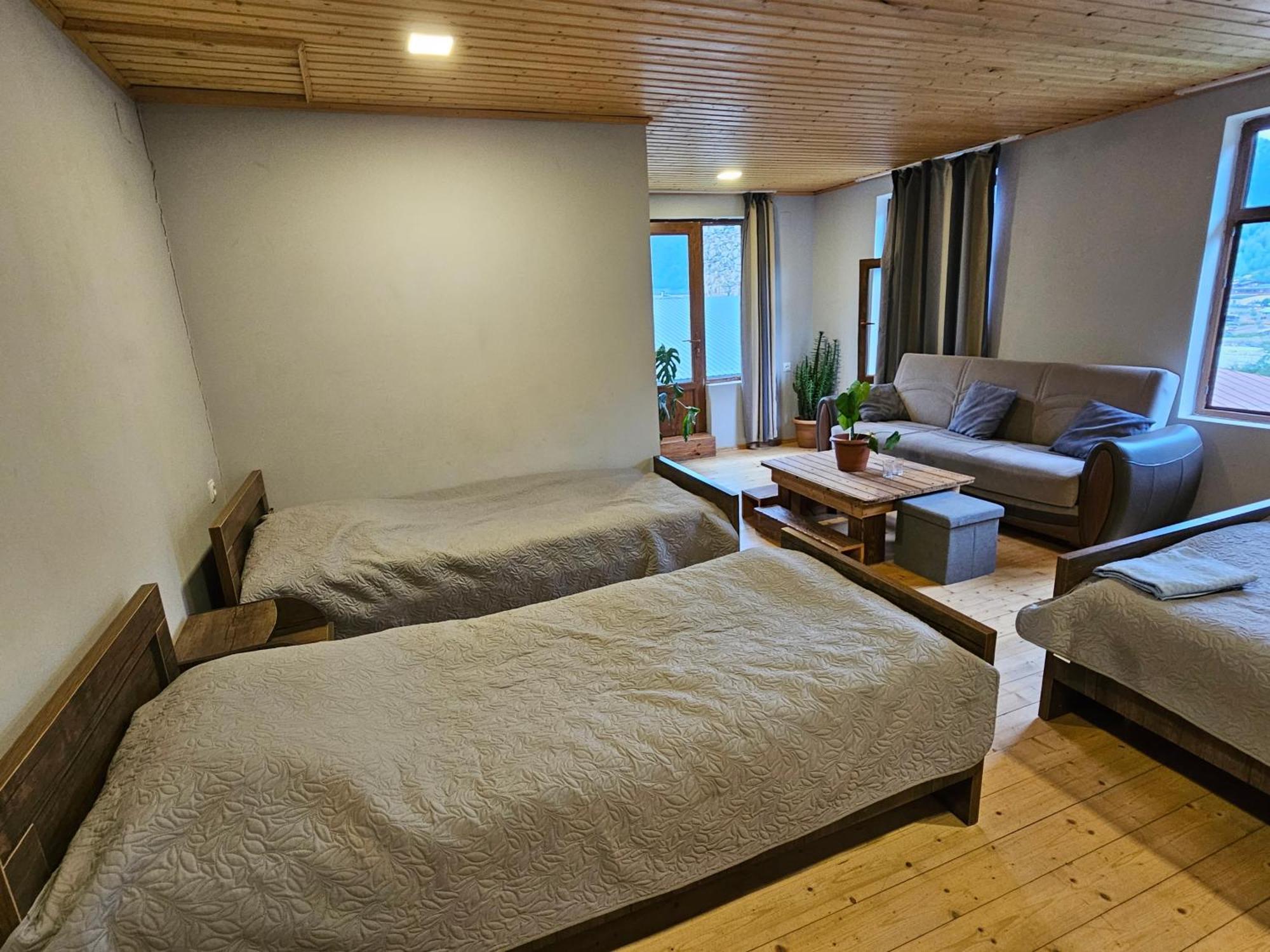 Guest House Goshtela Mestia Zewnętrze zdjęcie